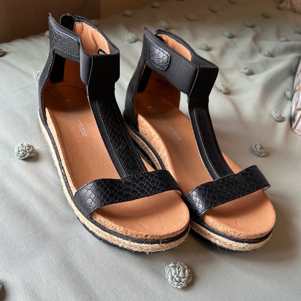 Adrienne Vittadini Sandals